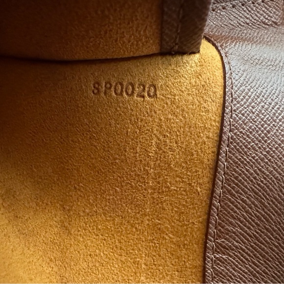 Louis Vuitton Musette Tango Monogram Canvas Shoulder Bag – Authentic - Picture 5 of 9